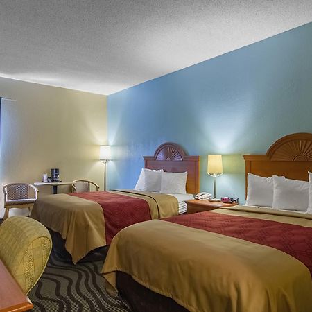 Econo Lodge Darien Exterior foto