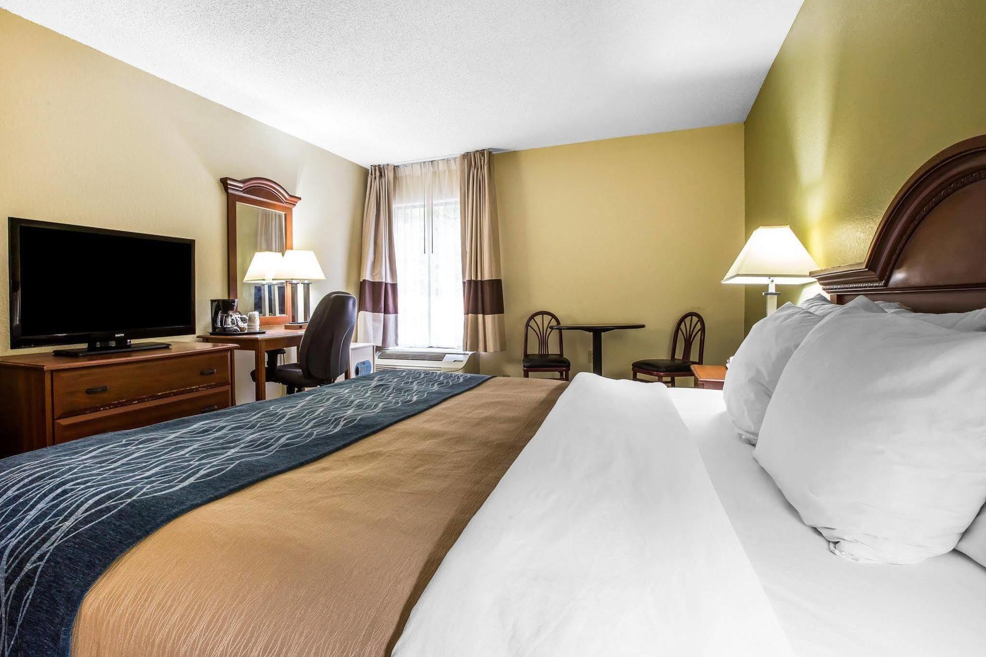 Econo Lodge Darien Exterior foto