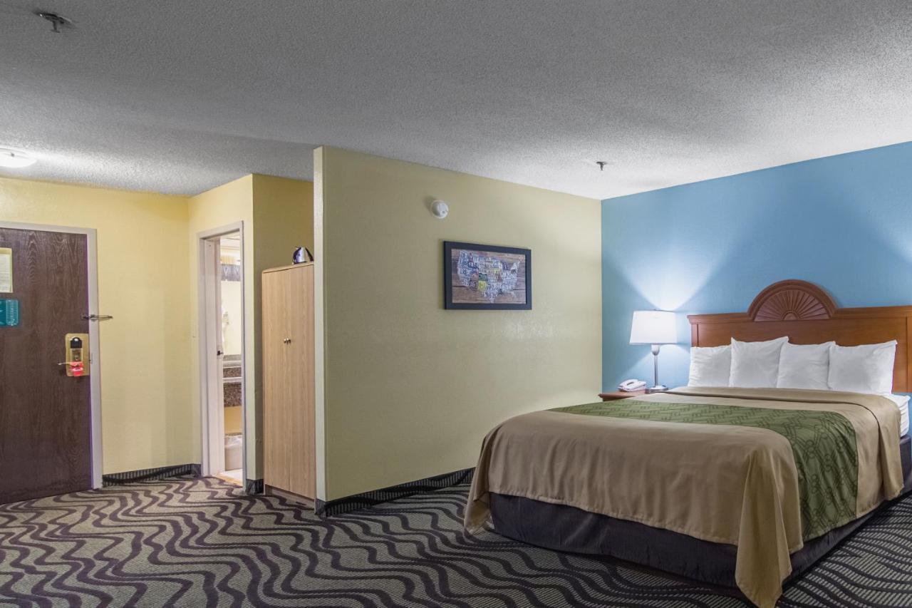 Econo Lodge Darien Exterior foto